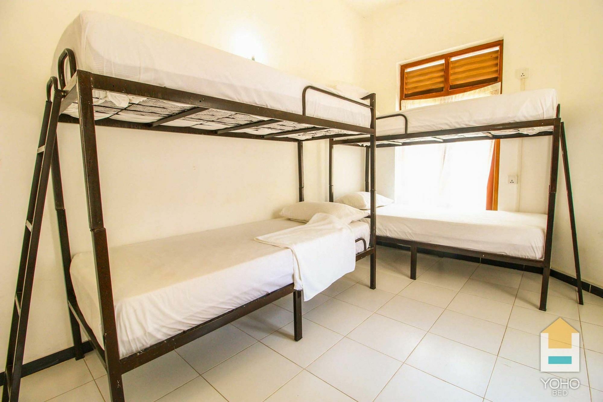Bed & Bicycle Hostel Dehiwala-Mount Lavinia Exterior photo